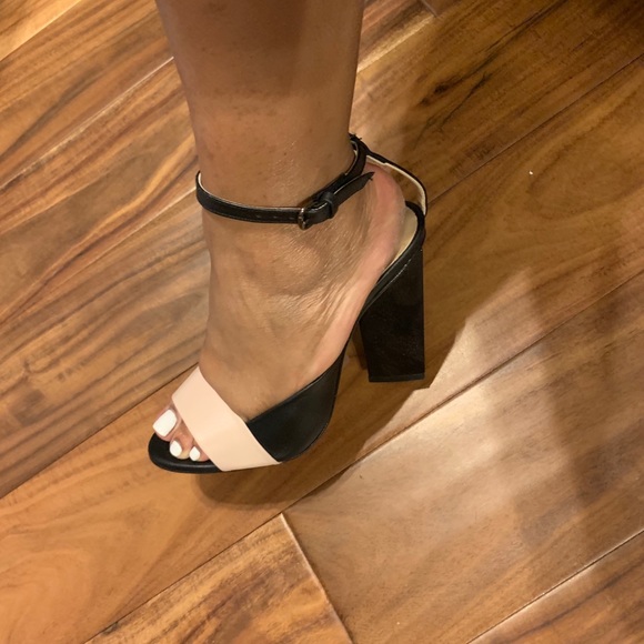 🚫SOLD🚫 NWB Zara High Heel With Geometric Sandal - Picture 2 of 8